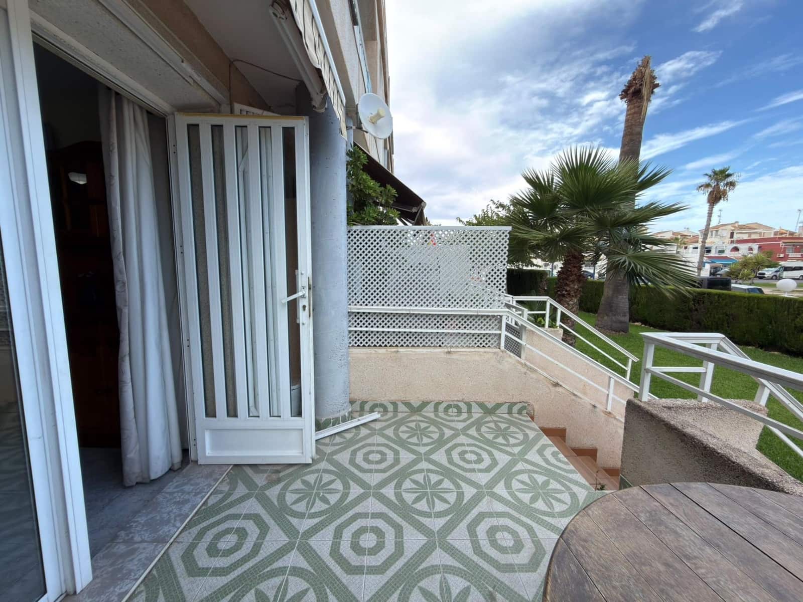 2 sovrum Bungalow till salu i Torrevieja med pool garage - 145 500 € (Ref: 10086188)