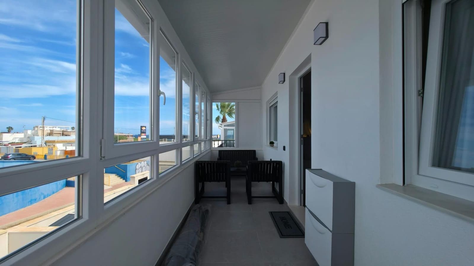 Bungalow de 2 habitaciones en Torrevieja en venta con piscina - 199.000 € (Ref: 10089743)