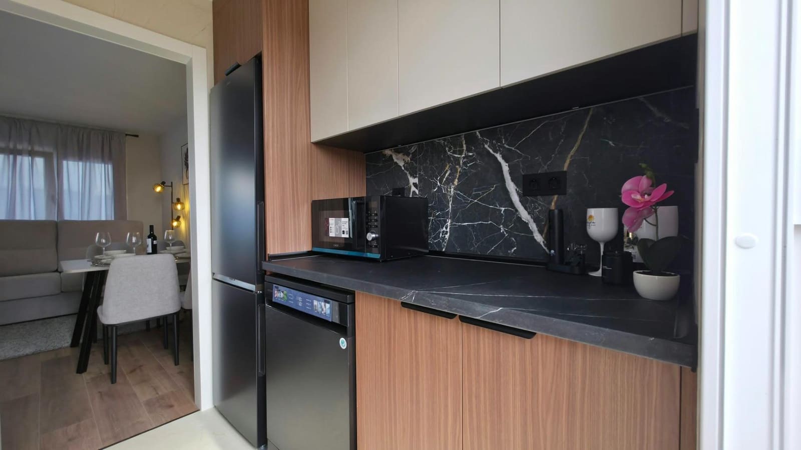 Bungalow de 2 habitaciones en Torrevieja en venta con piscina - 199.000 € (Ref: 10089743)