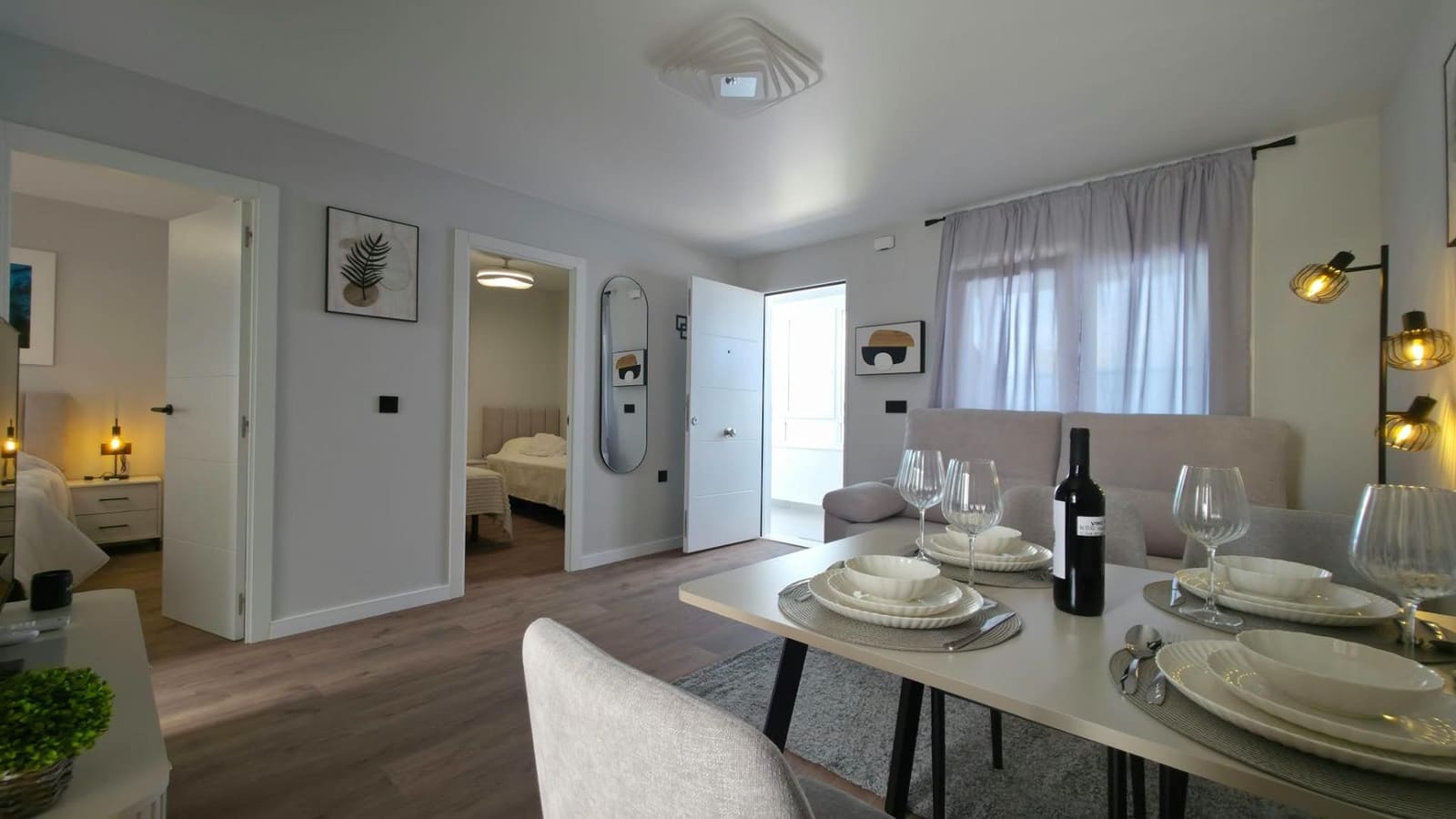 Bungalow de 2 habitaciones en Torrevieja en venta con piscina - 199.000 € (Ref: 10089743)