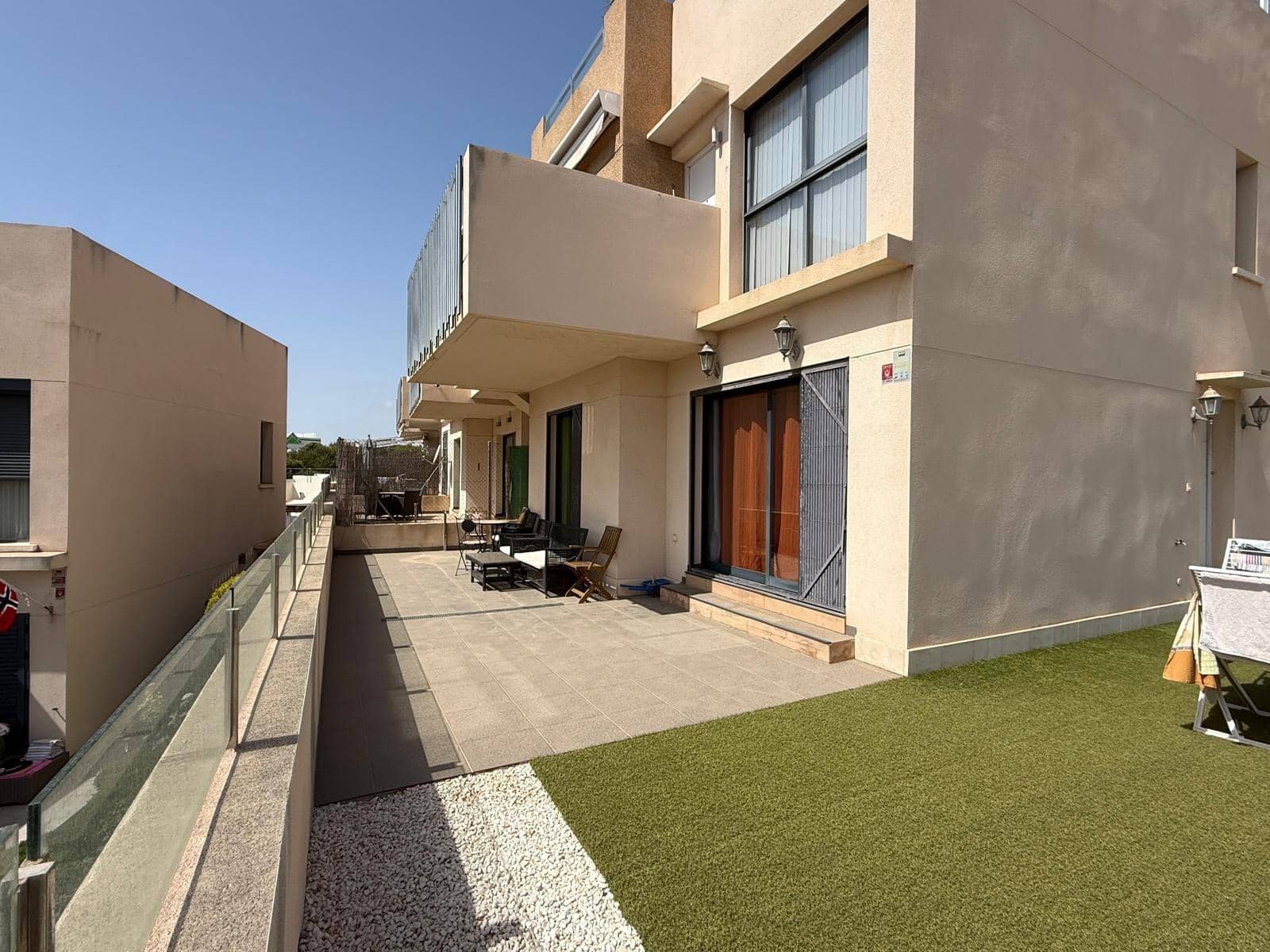 2 Zimmer Bungalow zu verkaufen in La Zenia mit Pool - 345.000 € (Ref: 10089745)