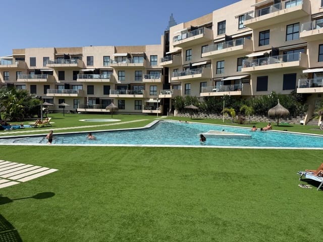 2 bedroom Bungalow for sale in La Zenia, Orihuela with pool - € 345,000 (Ref: 10089745)