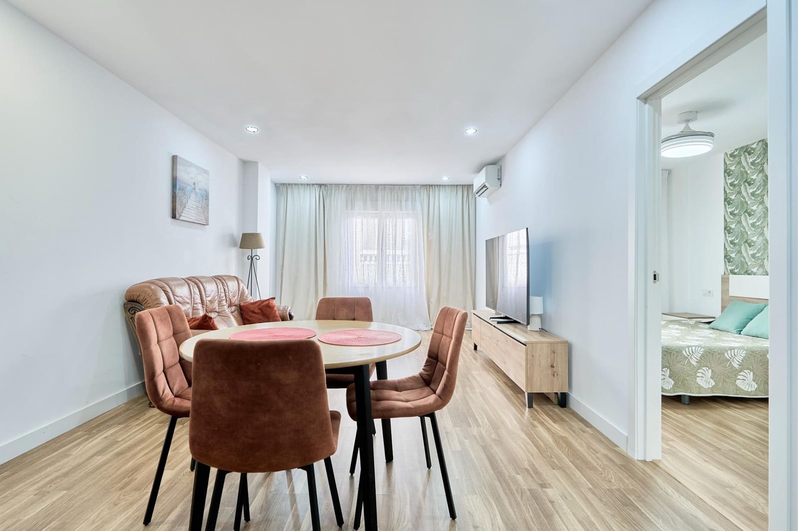 1 sypialnia Apartament na sprzedaż w Torrevieja z basenem - 119 900 € (Ref: 10089746)
