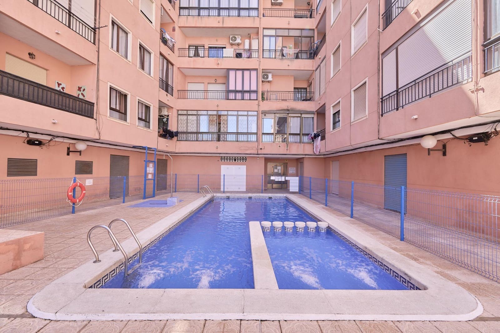 1 sypialnia Apartament na sprzedaż w Torrevieja z basenem - 119 900 € (Ref: 10089746)