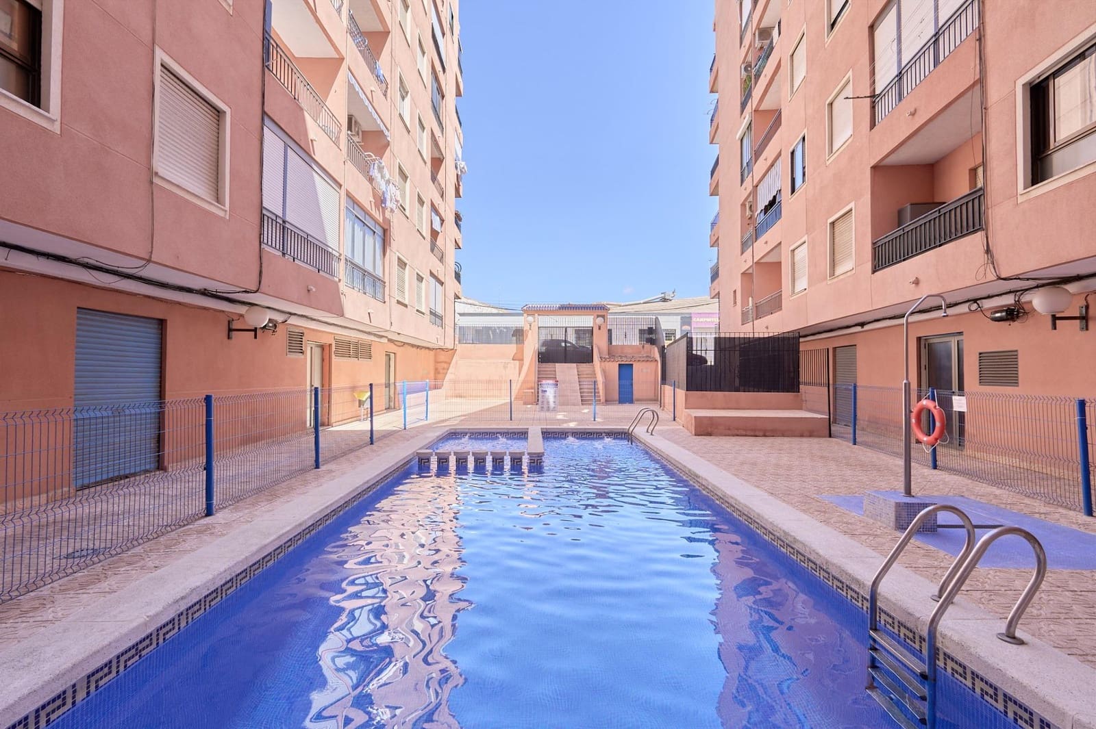1 sypialnia Apartament na sprzedaż w Torrevieja z basenem - 119 900 € (Ref: 10089746)
