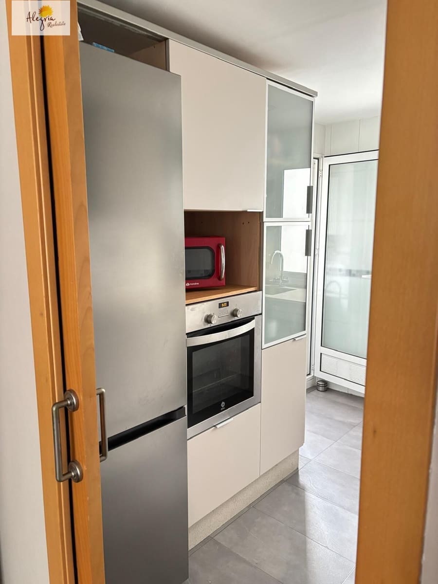 Apartamento de 3 habitaciones en València ciudad en alquiler con garaje - 1.700 € (Ref: 10089747)