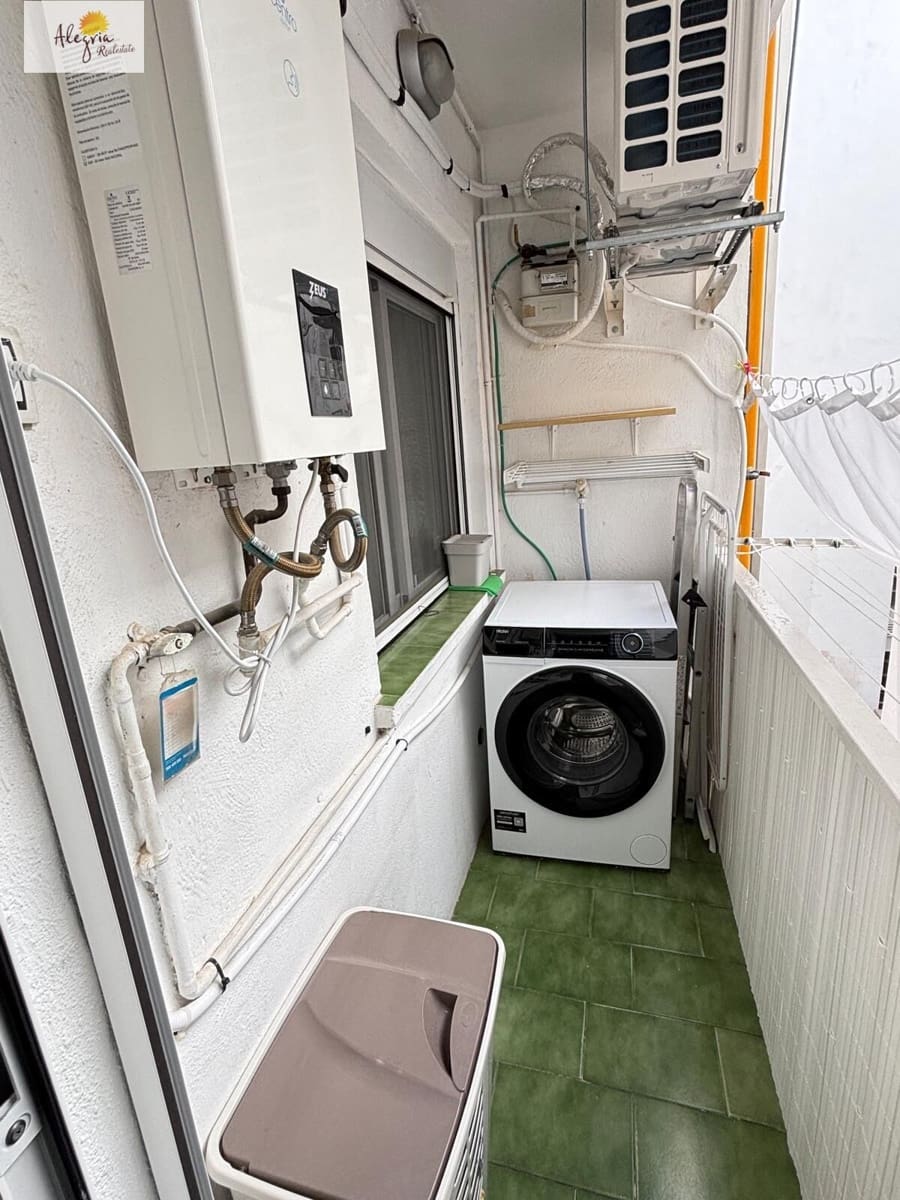 Apartamento de 3 habitaciones en València ciudad en alquiler con garaje - 1.700 € (Ref: 10089747)