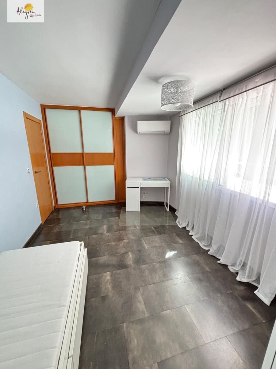 Apartamento de 3 habitaciones en València ciudad en alquiler con garaje - 1.700 € (Ref: 10089747)