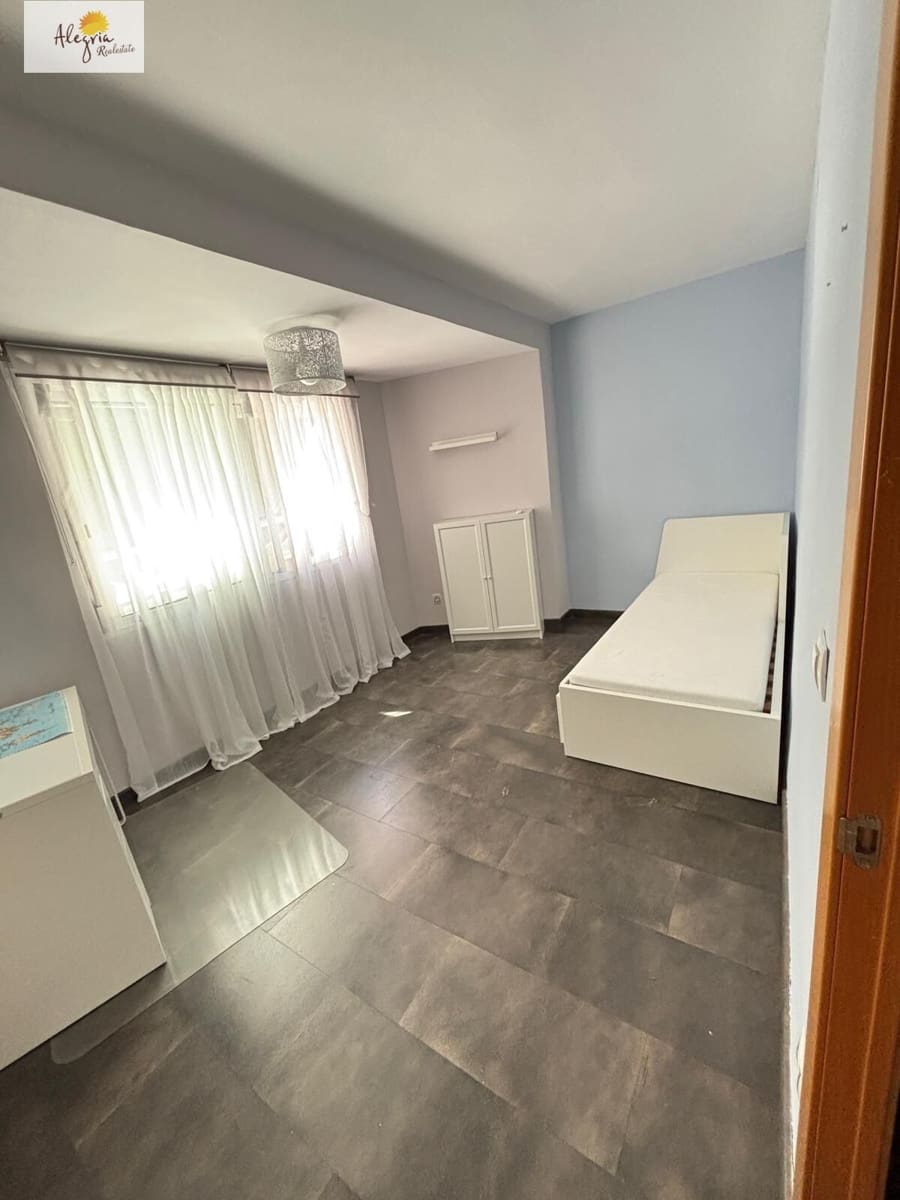 Apartamento de 3 habitaciones en València ciudad en alquiler con garaje - 1.700 € (Ref: 10089747)
