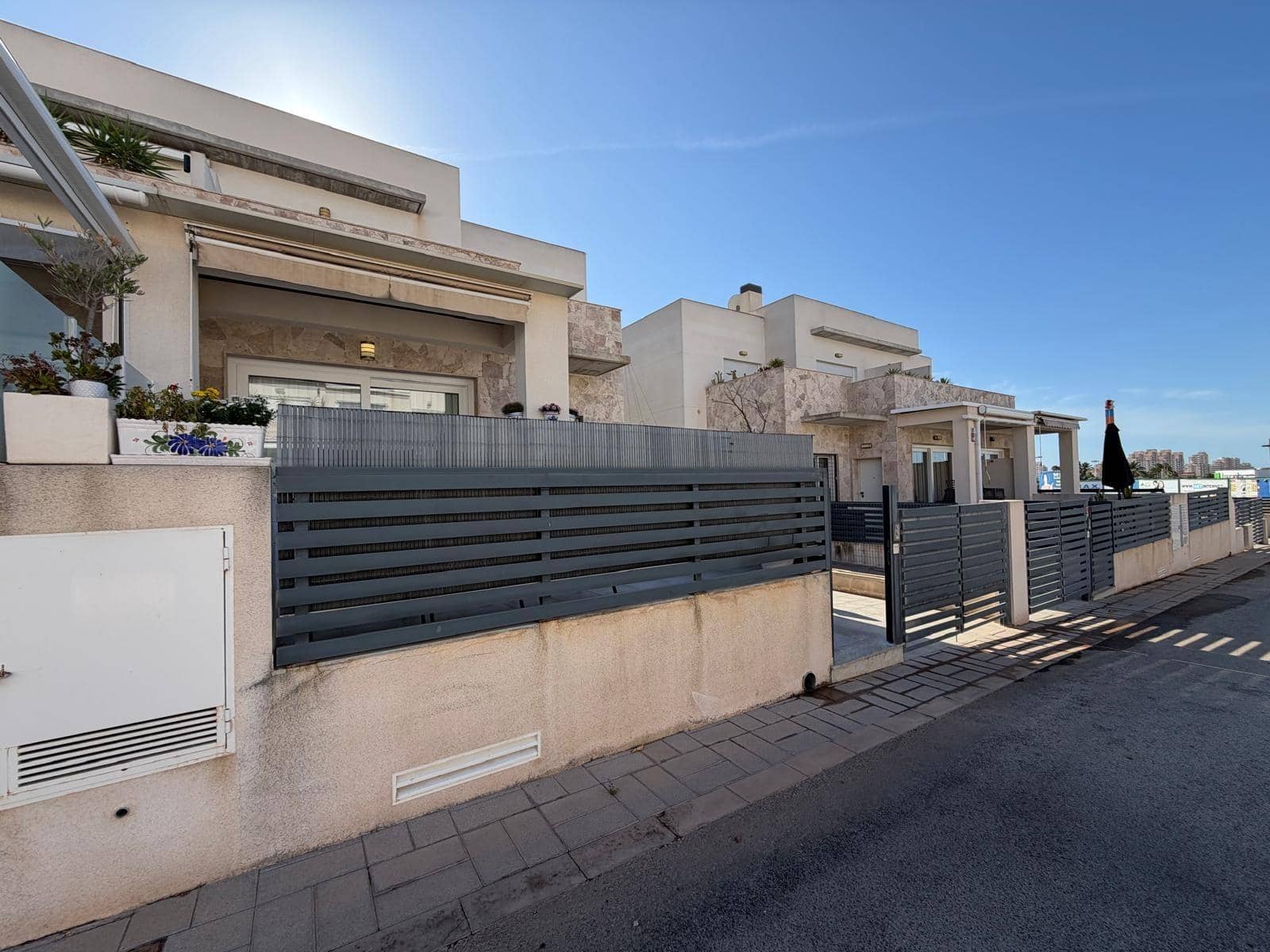 3 sovrum Radhus till salu i Aguas Nuevas med pool garage - 370 000 € (Ref: 10089749)