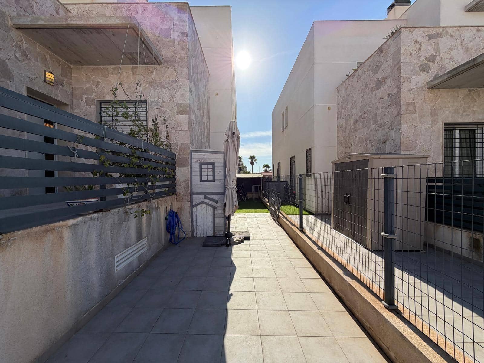 3 sovrum Radhus till salu i Aguas Nuevas med pool garage - 370 000 € (Ref: 10089749)
