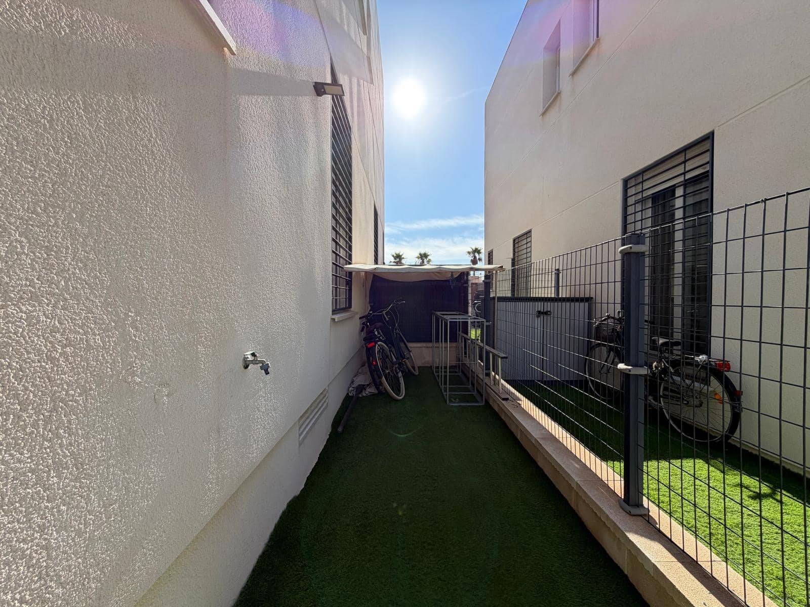 3 sovrum Radhus till salu i Aguas Nuevas med pool garage - 370 000 € (Ref: 10089749)