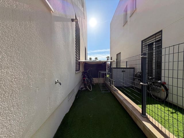 3 sovrum Radhus till salu i Aguas Nuevas, Torrevieja med pool garage - 370 000 € (Ref: 10089749)