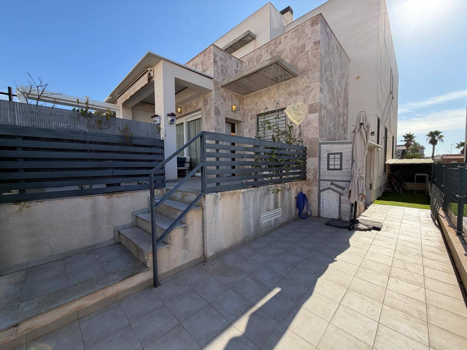 3 sovrum Radhus till salu i Aguas Nuevas med pool garage - 370 000 € (Ref: 10089749)
