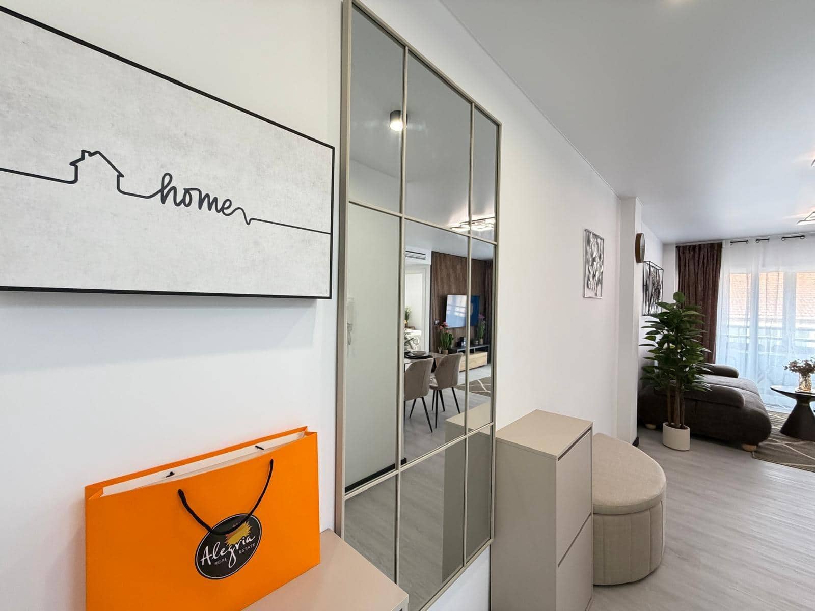 2 Zimmer Apartment zu verkaufen in Torrevieja - 175.000 € (Ref: 10090817)
