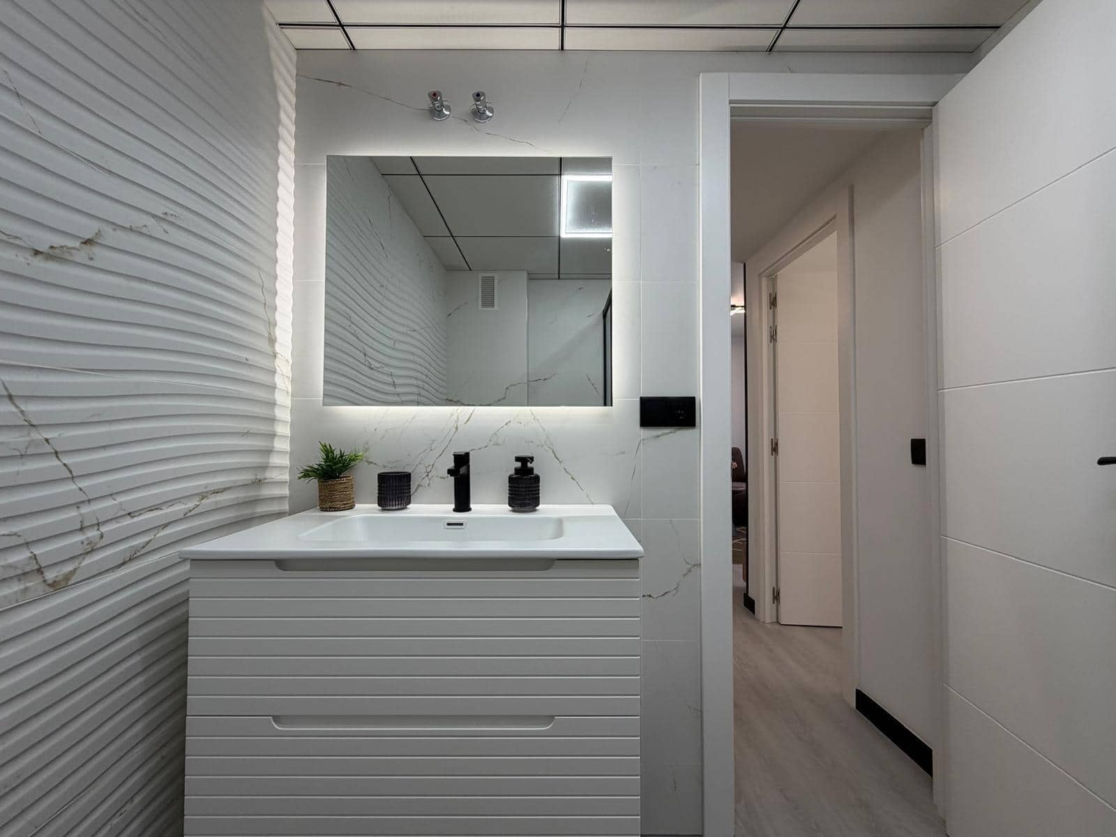 2 Zimmer Apartment zu verkaufen in Torrevieja - 175.000 € (Ref: 10090817)