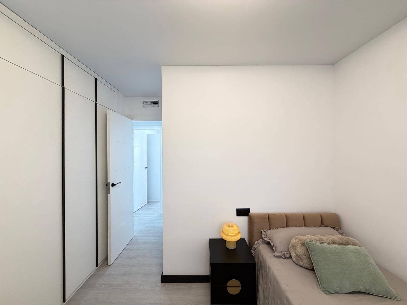 2 Zimmer Apartment zu verkaufen in Torrevieja - 175.000 € (Ref: 10090817)