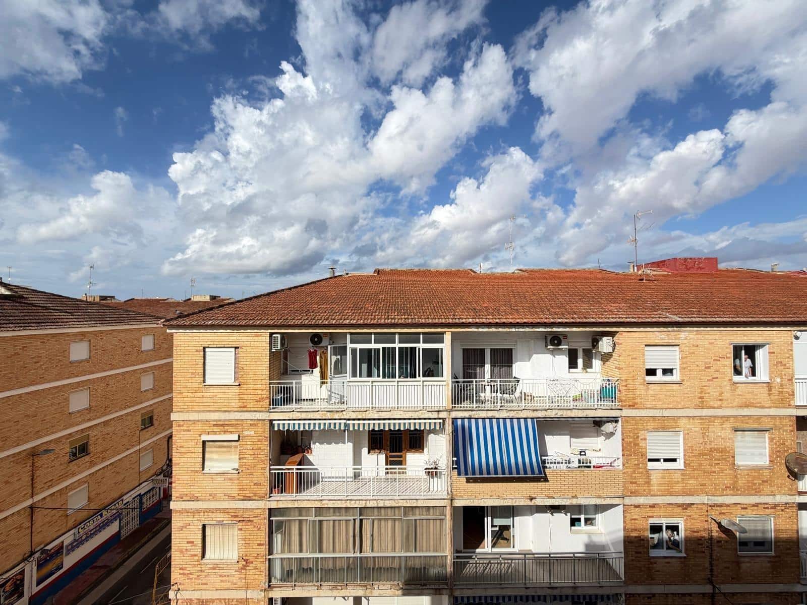2 Zimmer Apartment zu verkaufen in Torrevieja - 175.000 € (Ref: 10090817)