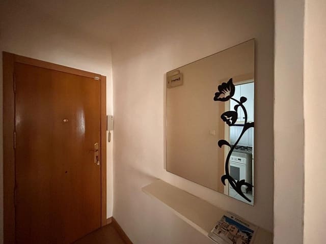 3 slaapkamer Appartement te koop in Carolinas Altas, Alicante stad - € 115.000 (Ref: 10094725)