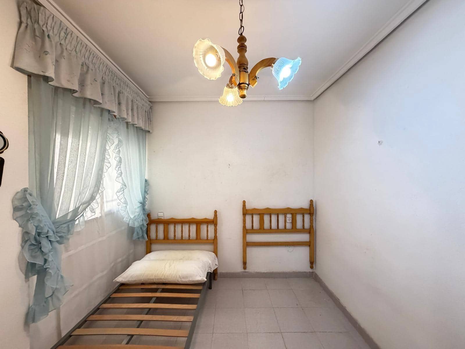 1 soveværelse Lejlighed til salg i Torrevieja - € 139.900 (Ref: 10098453)