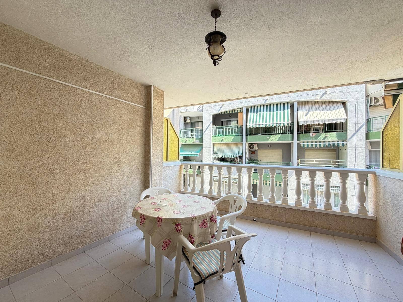 1 soveværelse Lejlighed til salg i Torrevieja - € 139.900 (Ref: 10098453)