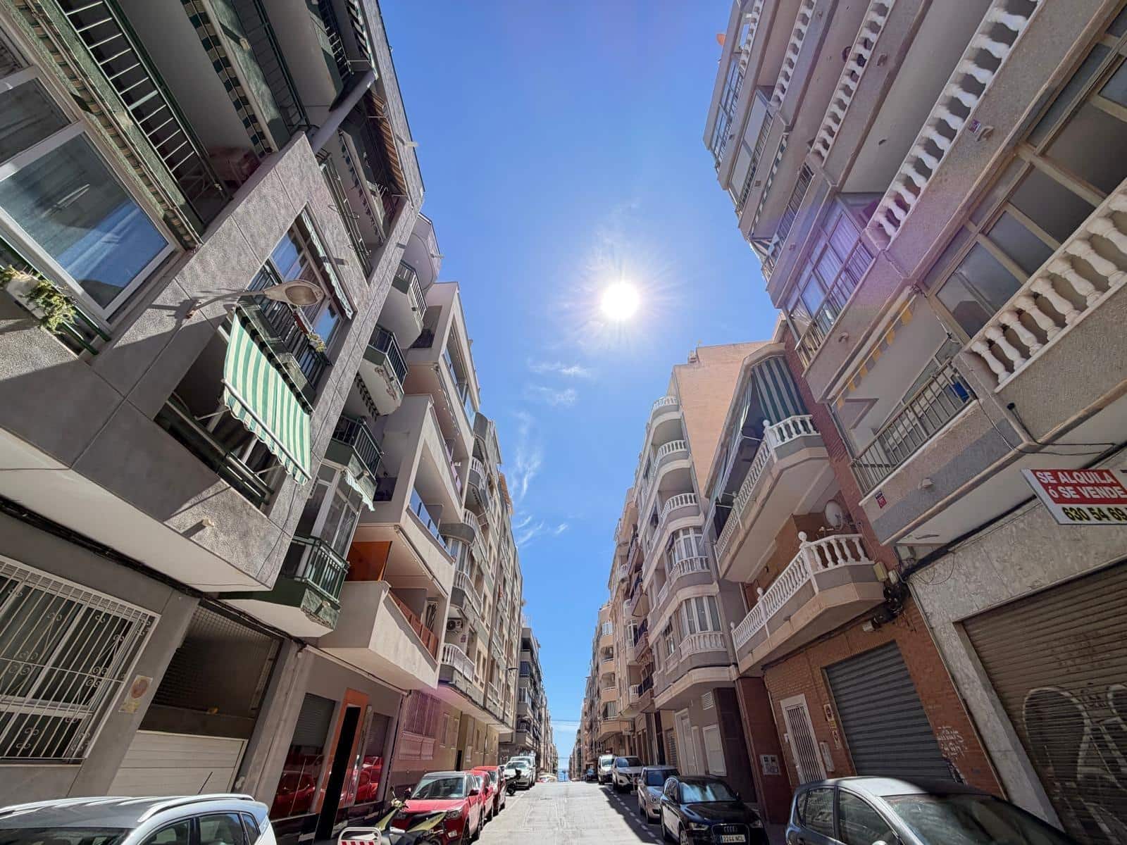 1 soveværelse Lejlighed til salg i Torrevieja - € 139.900 (Ref: 10098453)