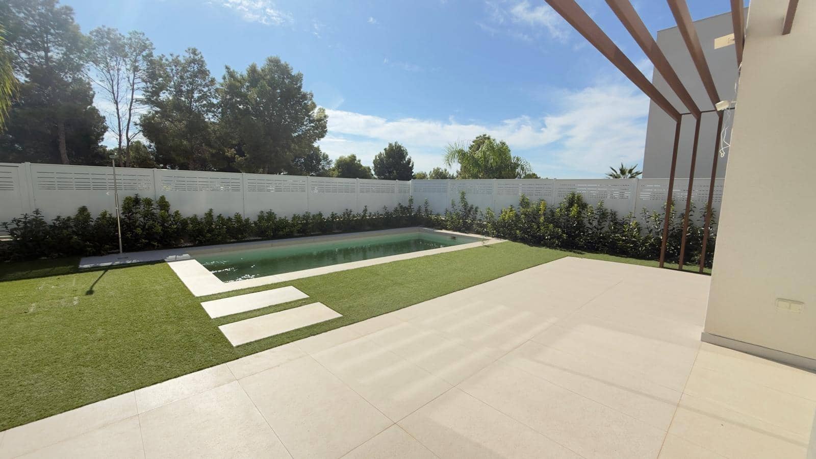 2 bedroom Apartment for sale in Finestrat with pool garage - € 860,000 (Ref: 10100196)