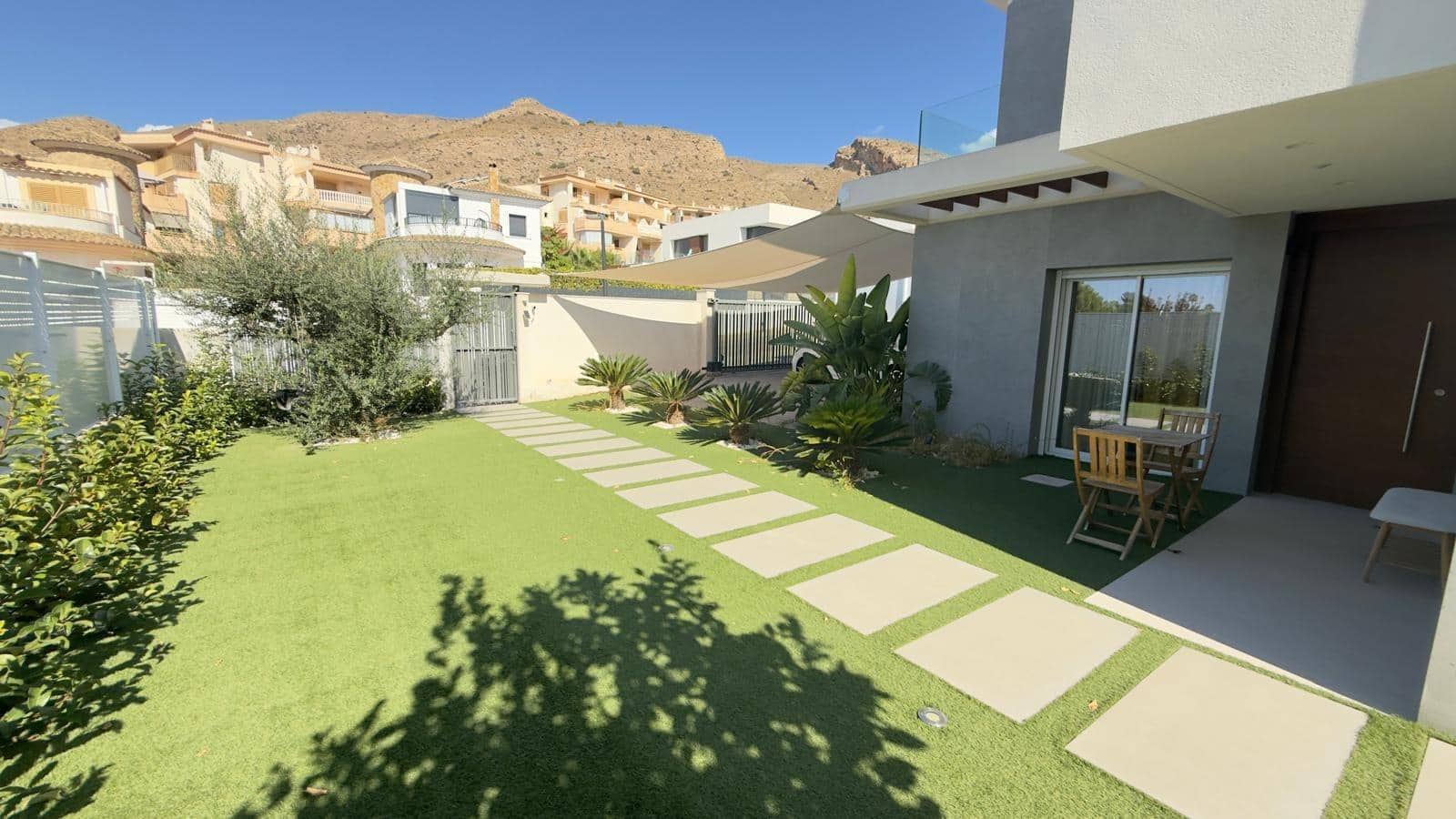 2 bedroom Apartment for sale in Finestrat with pool garage - € 860,000 (Ref: 10100196)