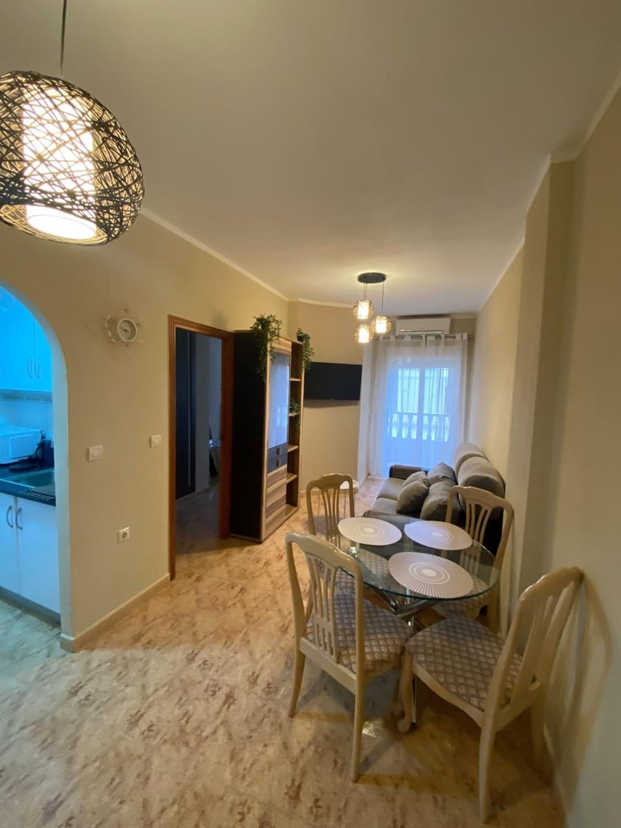 1 slaapkamer Appartement te koop in Torrevieja - € 132.000 (Ref: 10100201)