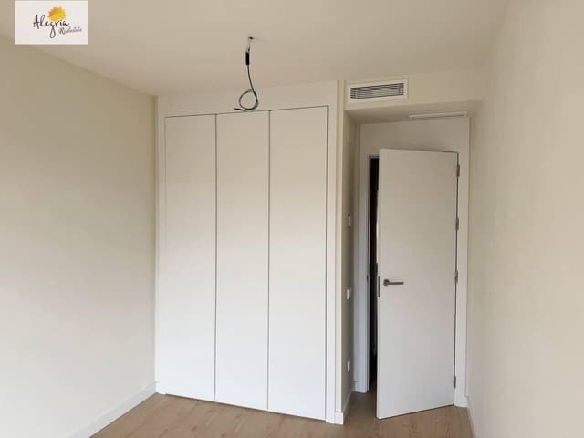 4 camera da letto Villa da affittare in Godella con piscina garage - 3.500 € (Rif: 10102660)