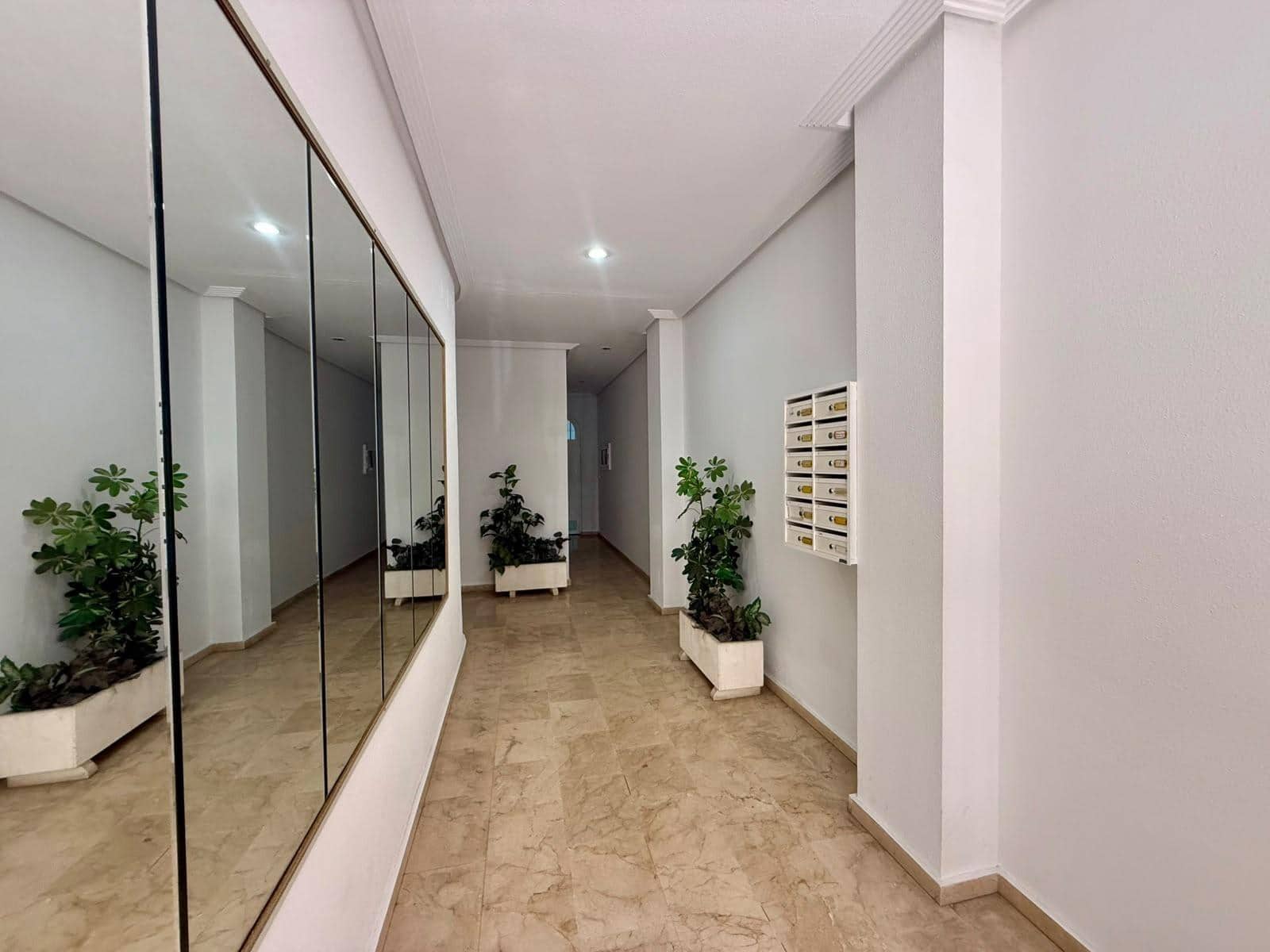 Ático de 3 habitaciones en Torrevieja en venta con garaje - 259.000 € (Ref: 10102662)