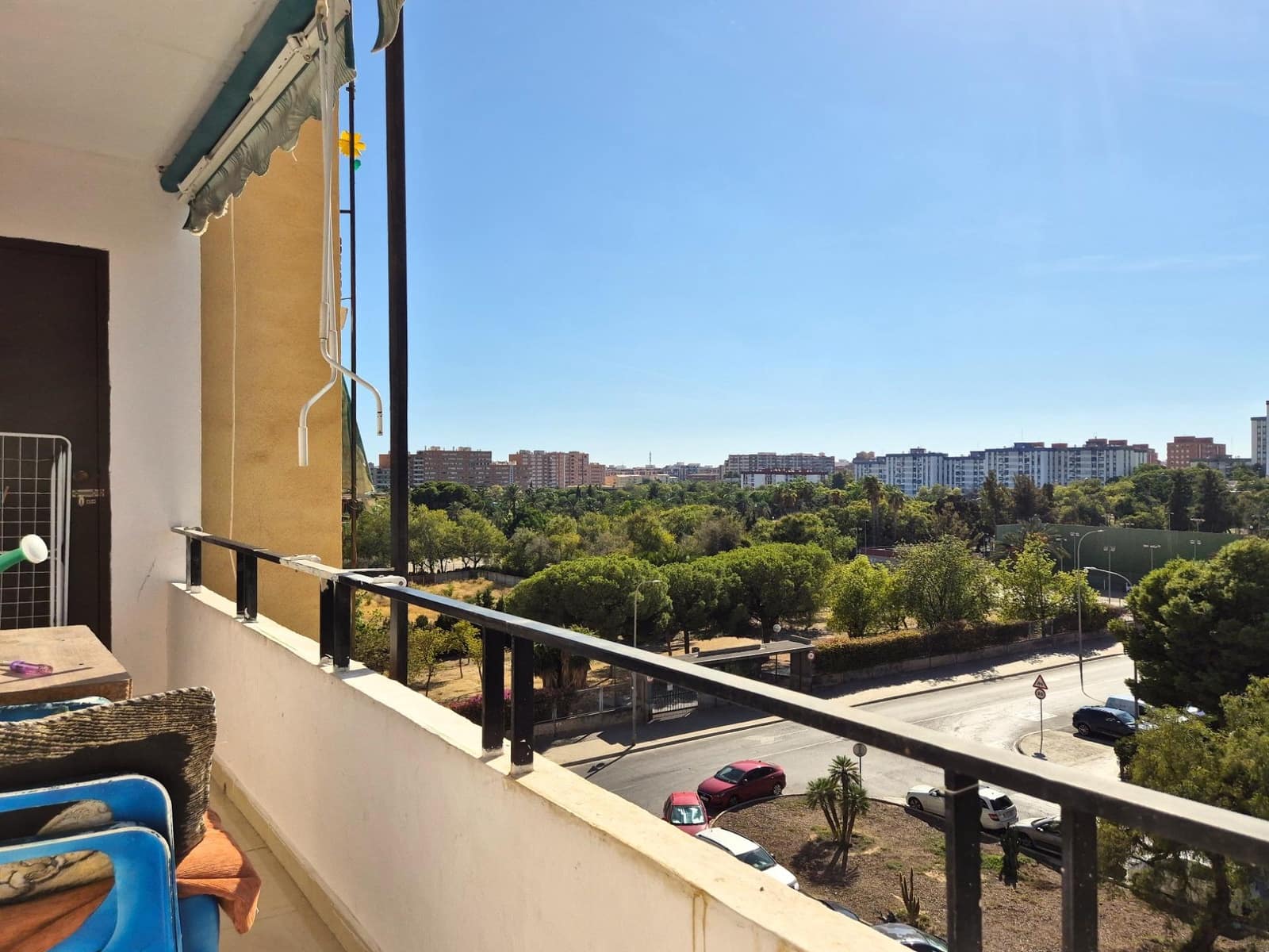 3 bedroom Apartment for sale in Alicante / Alacant city - € 112,000 (Ref: 10109725)