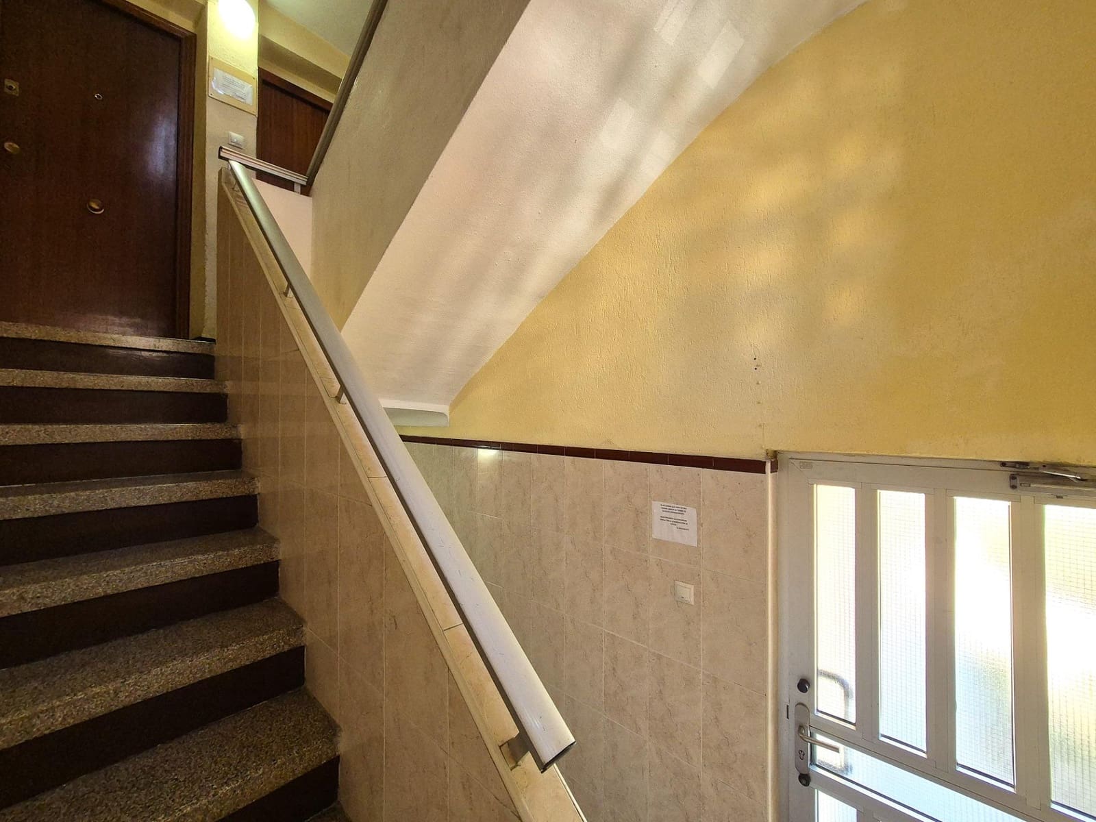 3 bedroom Apartment for sale in Alicante / Alacant city - € 112,000 (Ref: 10109725)