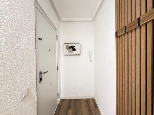 3 slaapkamer Appartement te koop in Parque de las Naciones, Torrevieja met zwembad - € 179.900 (Ref: 10109727)