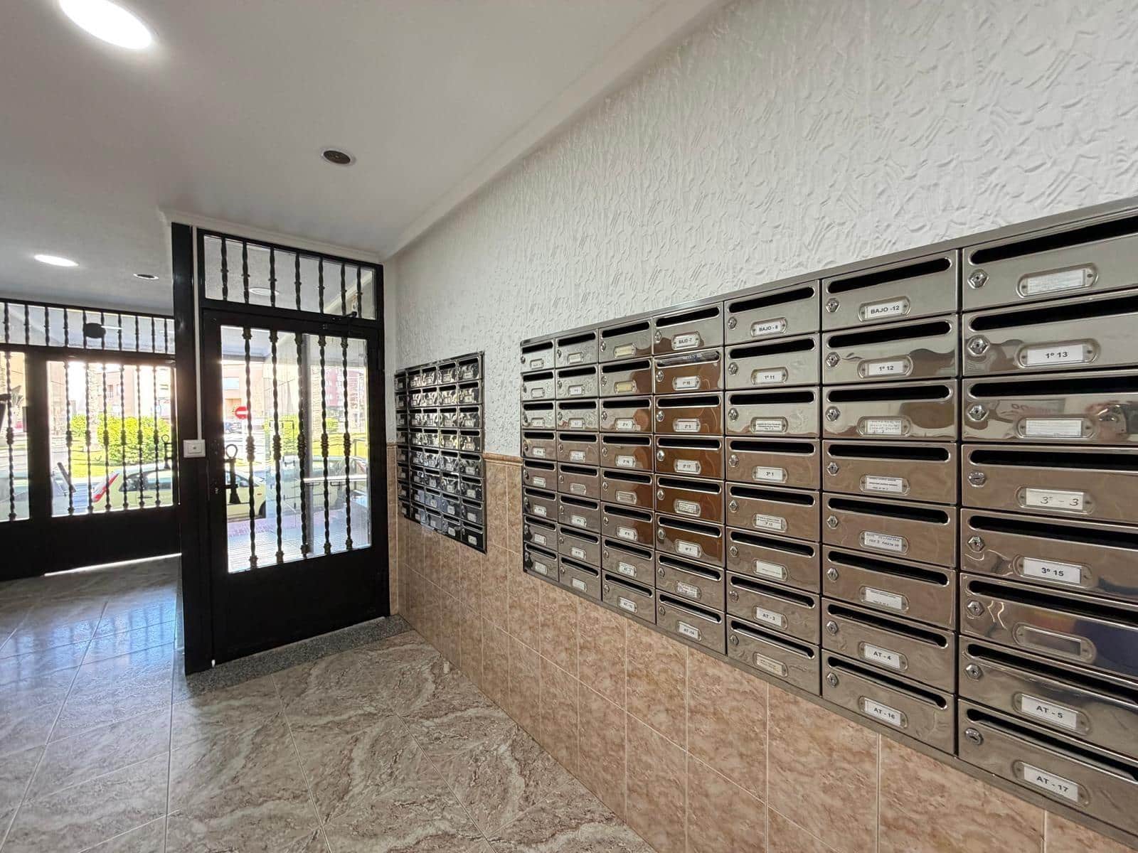 3 slaapkamer Appartement te koop in Torrevieja met zwembad - € 179.900 (Ref: 10109727)