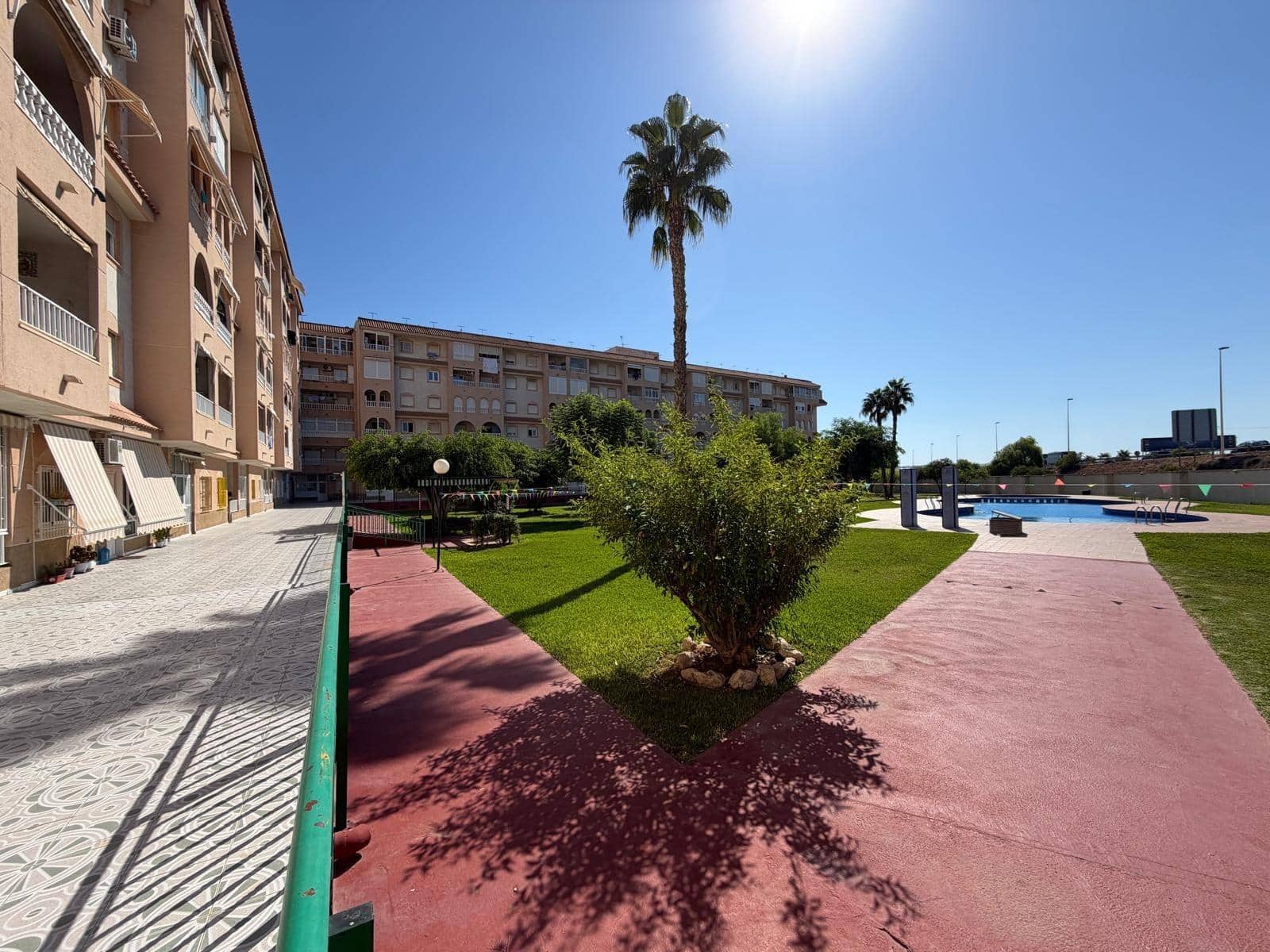 3 slaapkamer Appartement te koop in Torrevieja met zwembad - € 179.900 (Ref: 10109727)