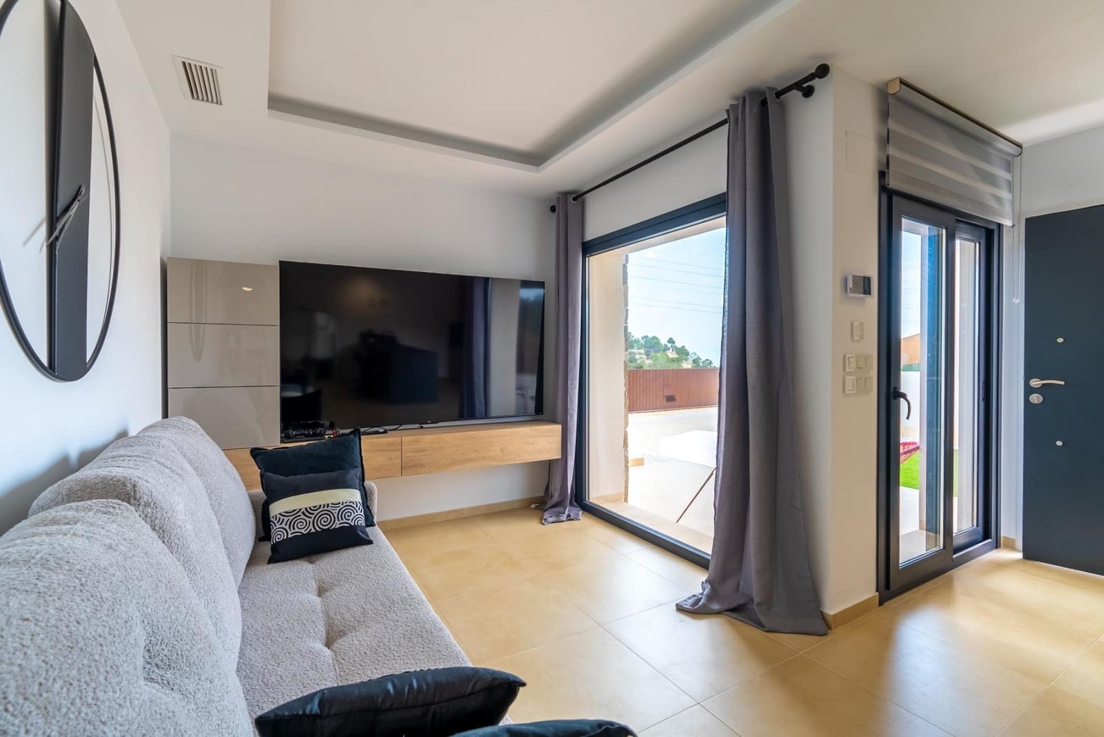 2 sovrum Villa att hyra i Finestrat med garage - 1 895 € (Ref: 10109730)
