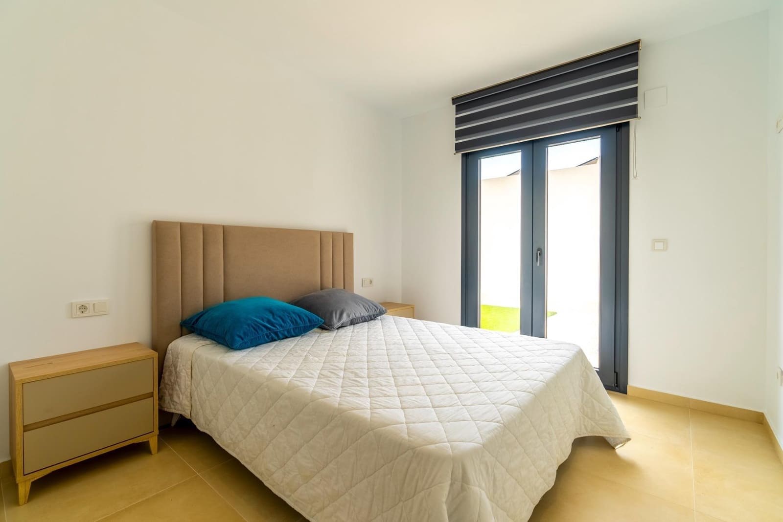 2 sovrum Villa att hyra i Finestrat med garage - 1 895 € (Ref: 10109730)