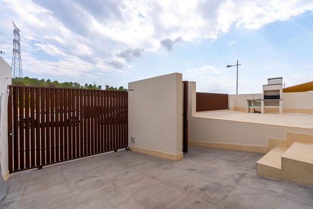 2 soverom Villa til leie i Finestrat Pueblo, Finestrat med garasje - € 1 895 (Ref: 10109730)