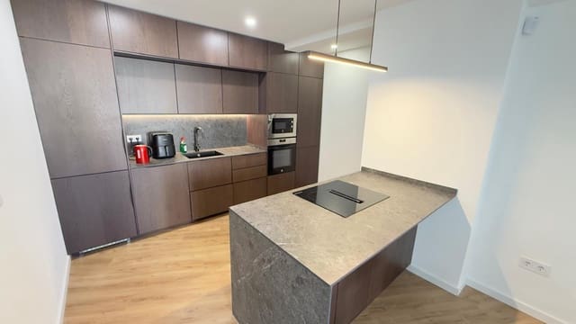 3 quarto Apartamento para arrendar em Carolinas Bajas, Alicante cidade - 1 500 € (Ref: 10109731)