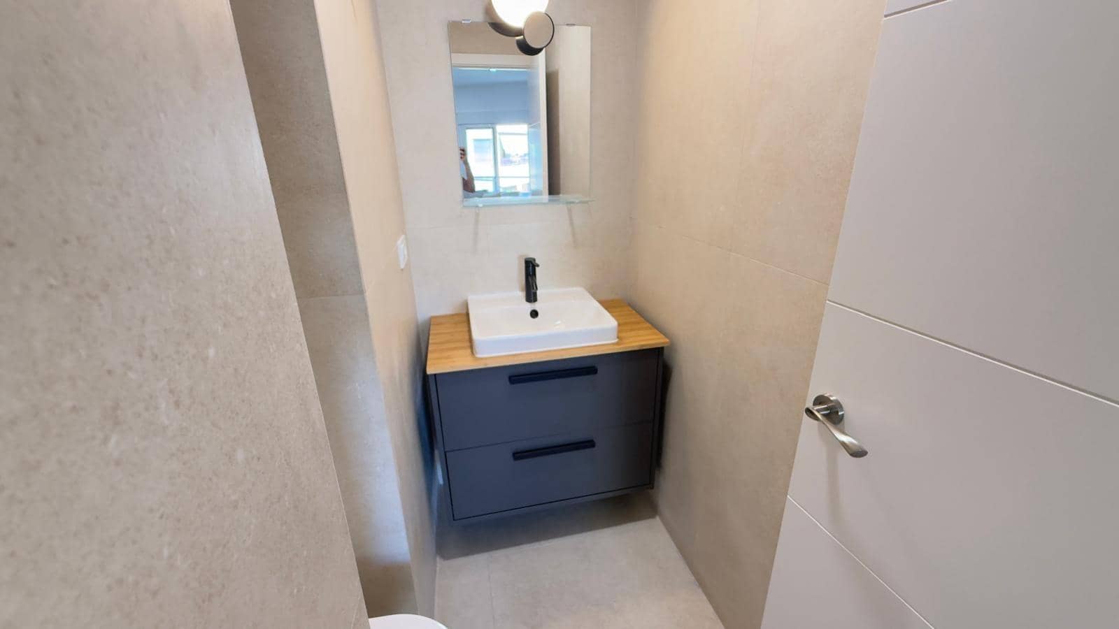 3 quarto Apartamento para arrendar em Alicante cidade - 1 500 € (Ref: 10109731)