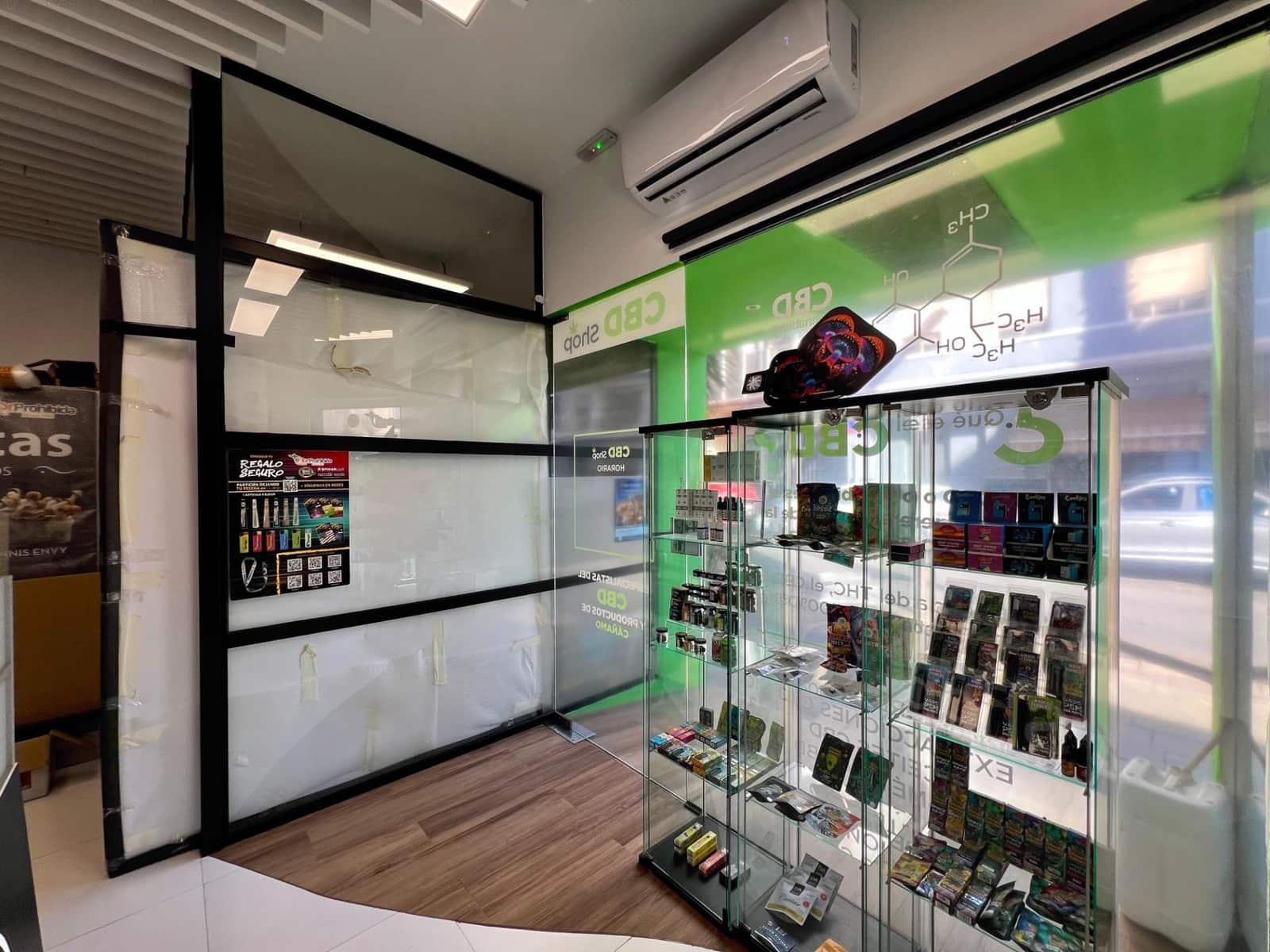 Commercieel te koop in Torrevieja - € 235.000 (Ref: 10109734)