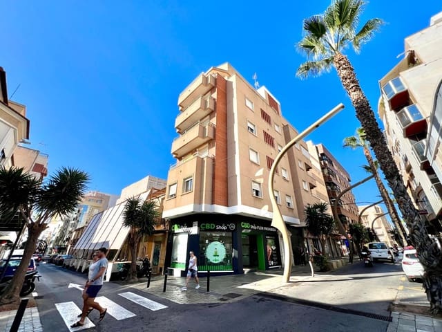 Local Commercial à vendre à Centro, Torrevieja - 235 000 € (Ref: 10109734)