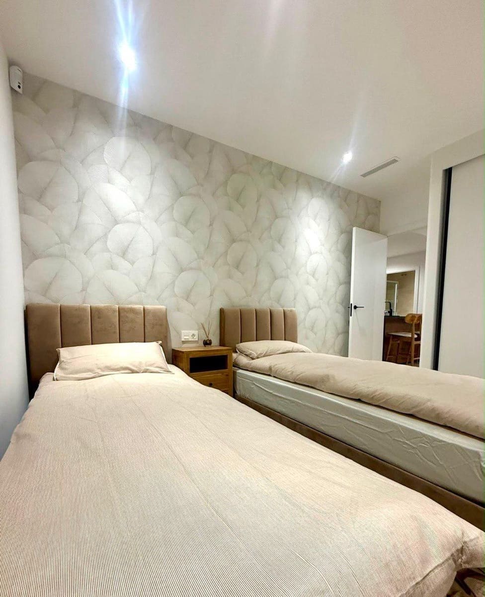 3 quarto Moradia para arrendar em Alicante cidade com piscina garagem - 2 500 € (Ref: 10109739)