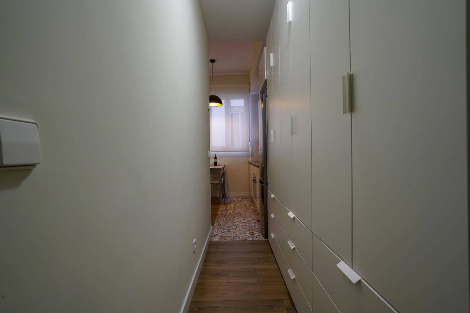 1 bedroom Flat for rent in Almeria city with garage - € 700 (Ref: 10111772)