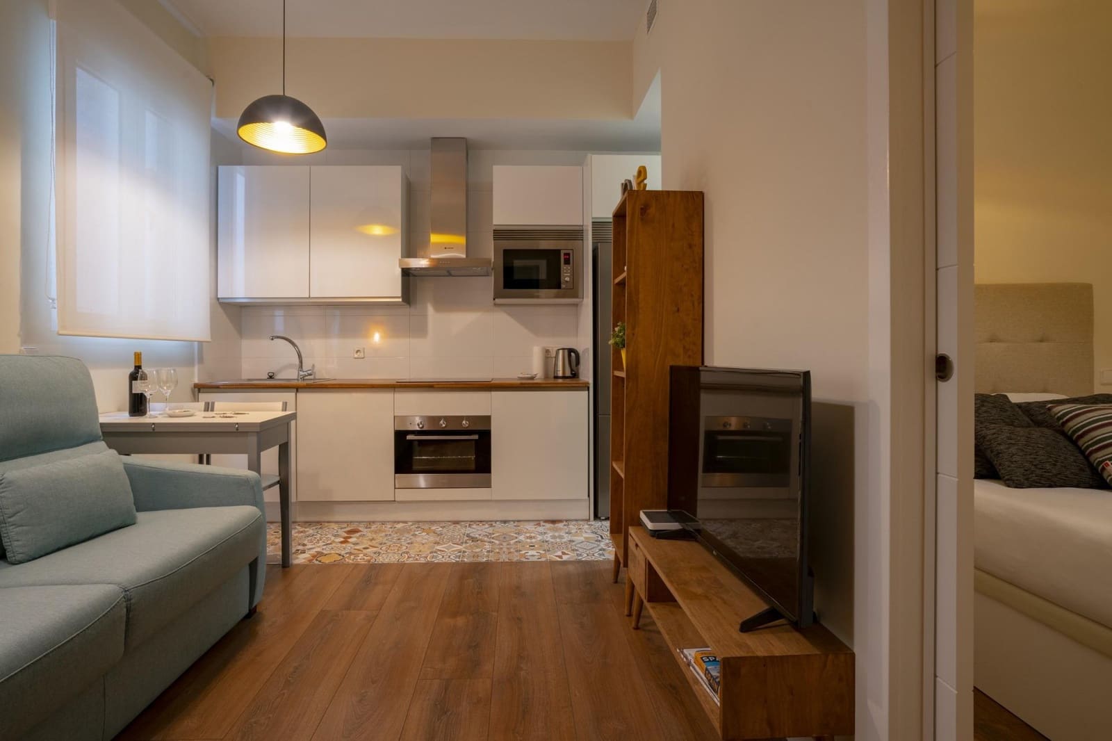 1 bedroom Flat for rent in Almeria city with garage - € 700 (Ref: 10111772)
