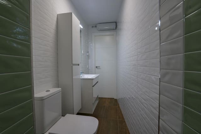 1 quarto Apartamento para arrendar em Almeria cidade com garagem - 700 € (Ref: 10111772)