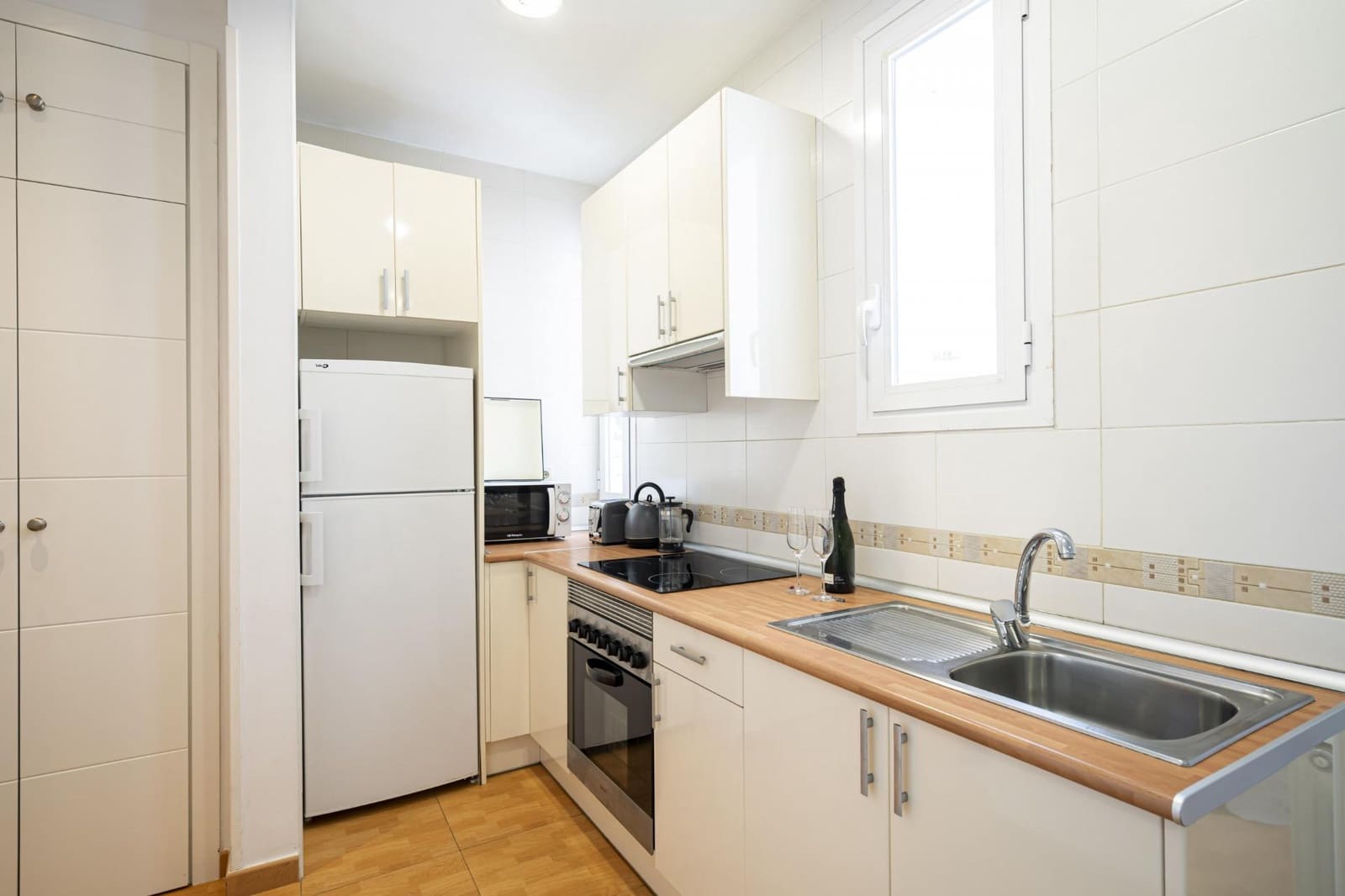 Appartement de 1 chambre à louer à El Puntal avec garage - 750 € (Ref: 10111773)