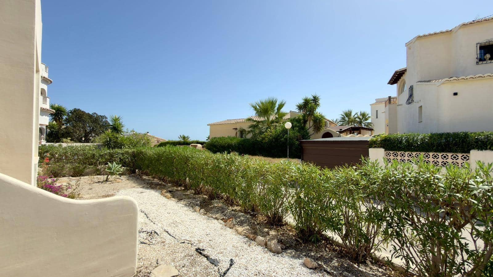 2 bedroom Villa for sale in Benitachell / Benitatxell with pool garage - € 300,000 (Ref: 10115911)