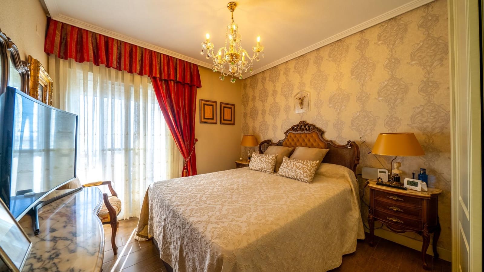 3 sypialnia Apartament na sprzedaż w Playa de Muchavista z basenem garażem - 750 000 € (Ref: 10115912)